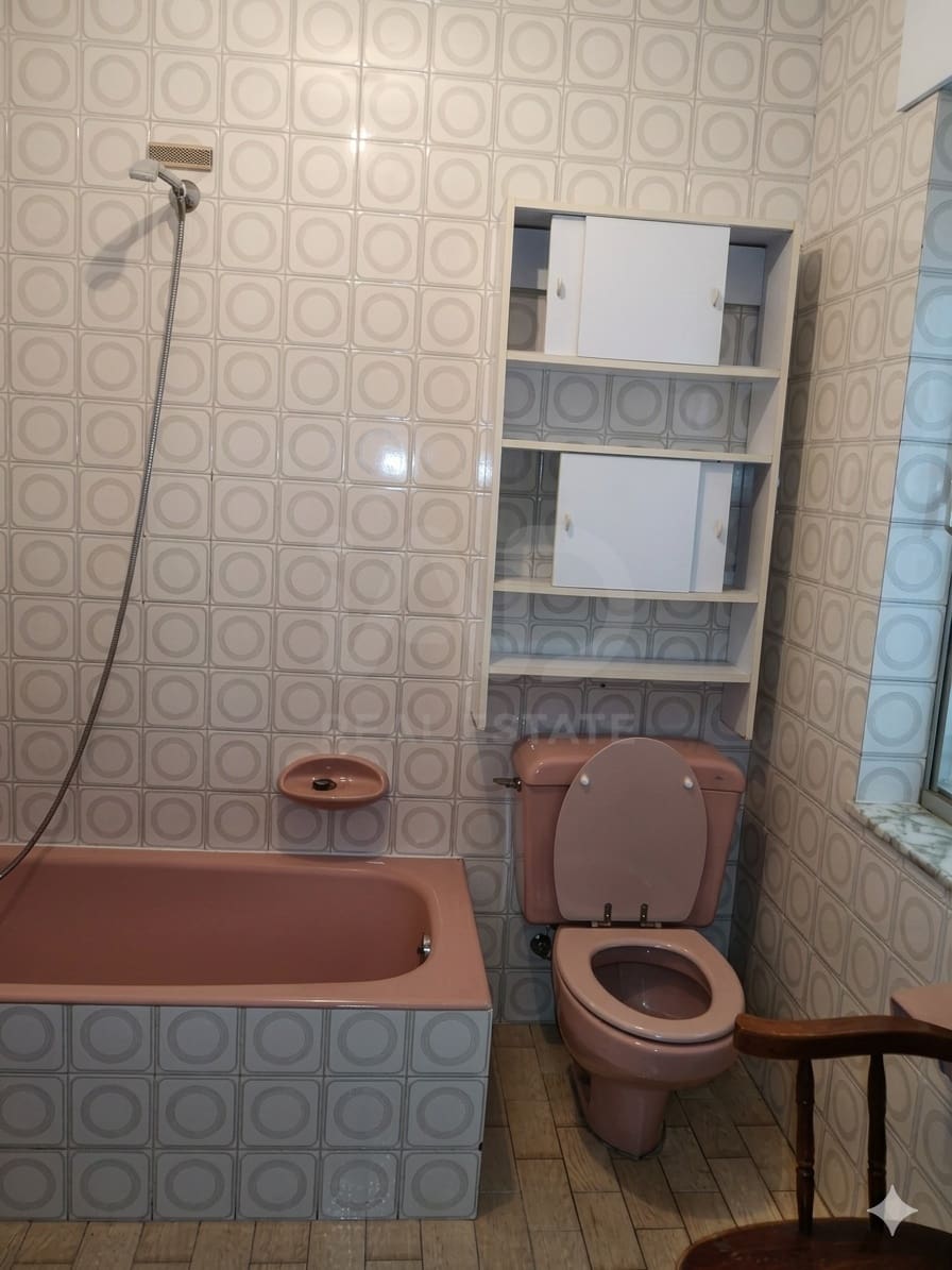 4 sypialnia Willa na sprzedaż w Miasto Leon z garażem - 132 900 € (Ref: 9988513)