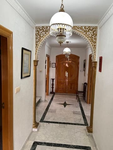 4 camera da letto Casa in vendita in Granada città con piscina garage - 275.000 € (Rif: 9988514)