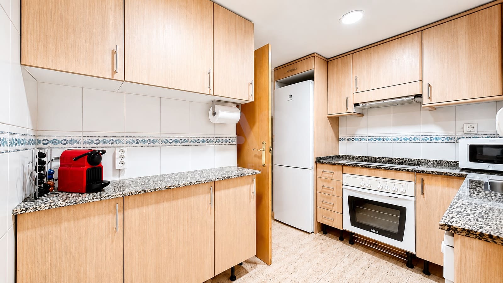 3 sovrum Lägenhet till salu i Tarragona stad med pool - 269 000 € (Ref: 9988527)