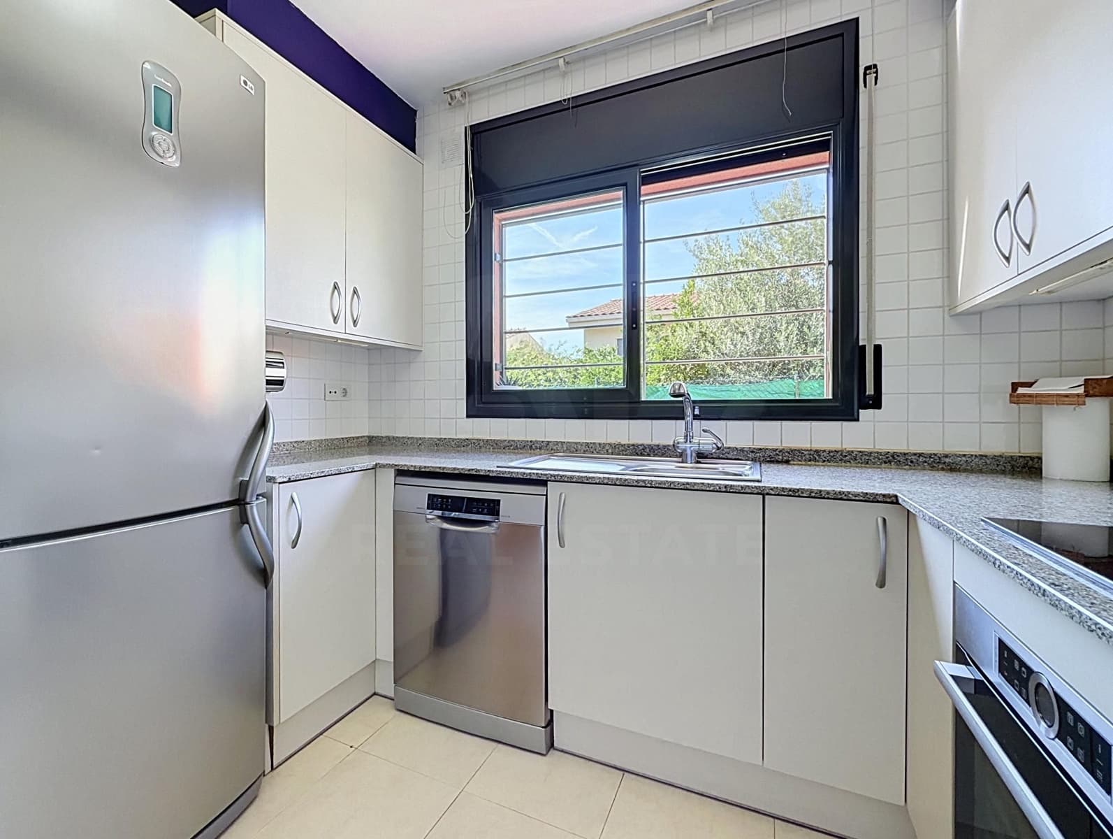 4 bedroom Townhouse for sale in Tarragona city with garage - € 435,000 (Ref: 9988529)