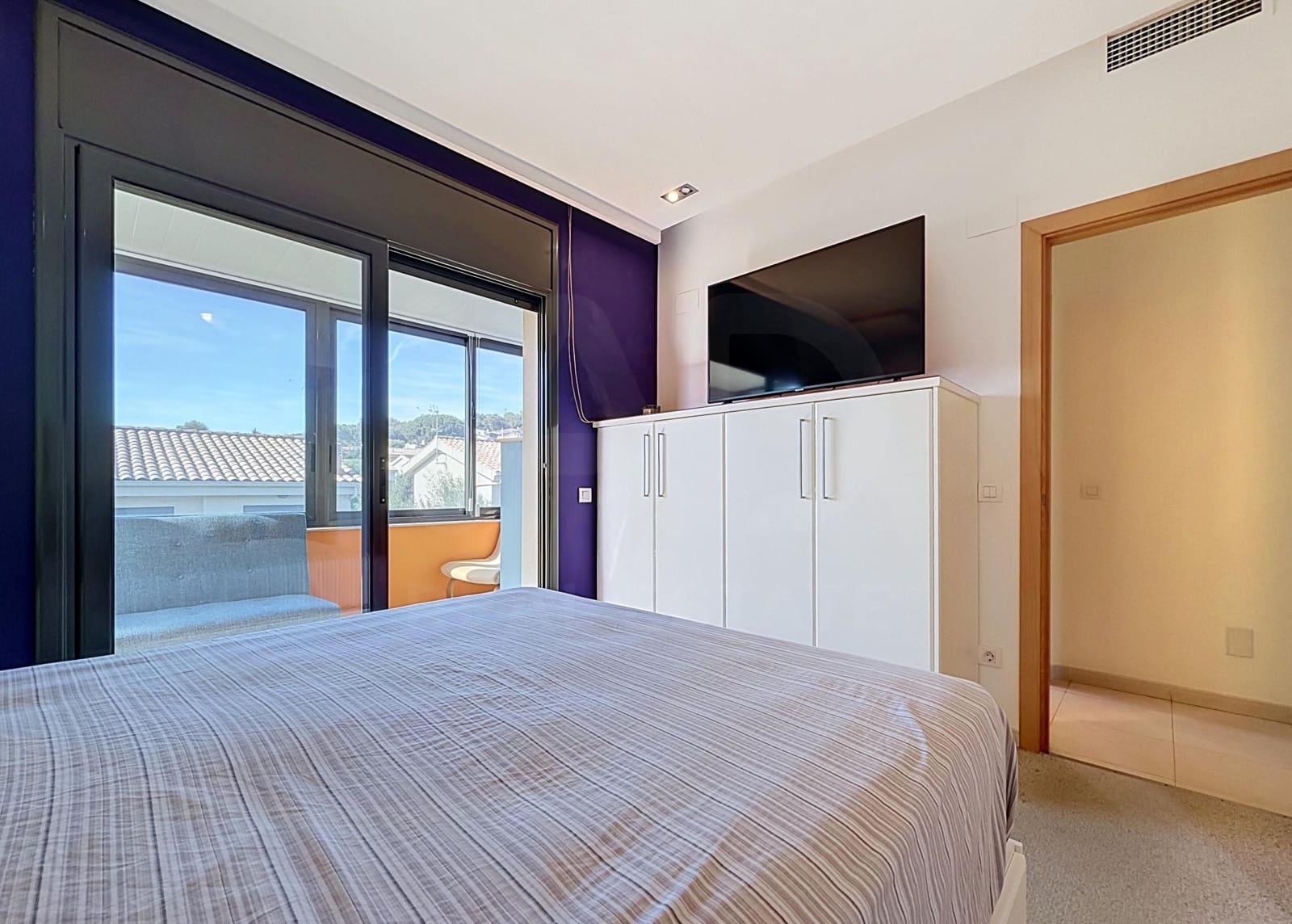 4 bedroom Townhouse for sale in Tarragona city with garage - € 435,000 (Ref: 9988529)