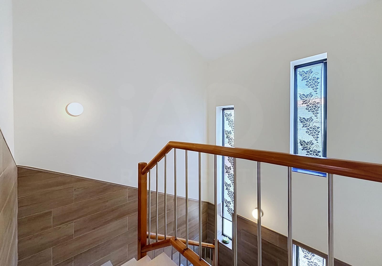 4 bedroom Townhouse for sale in Tarragona city with garage - € 435,000 (Ref: 9988529)