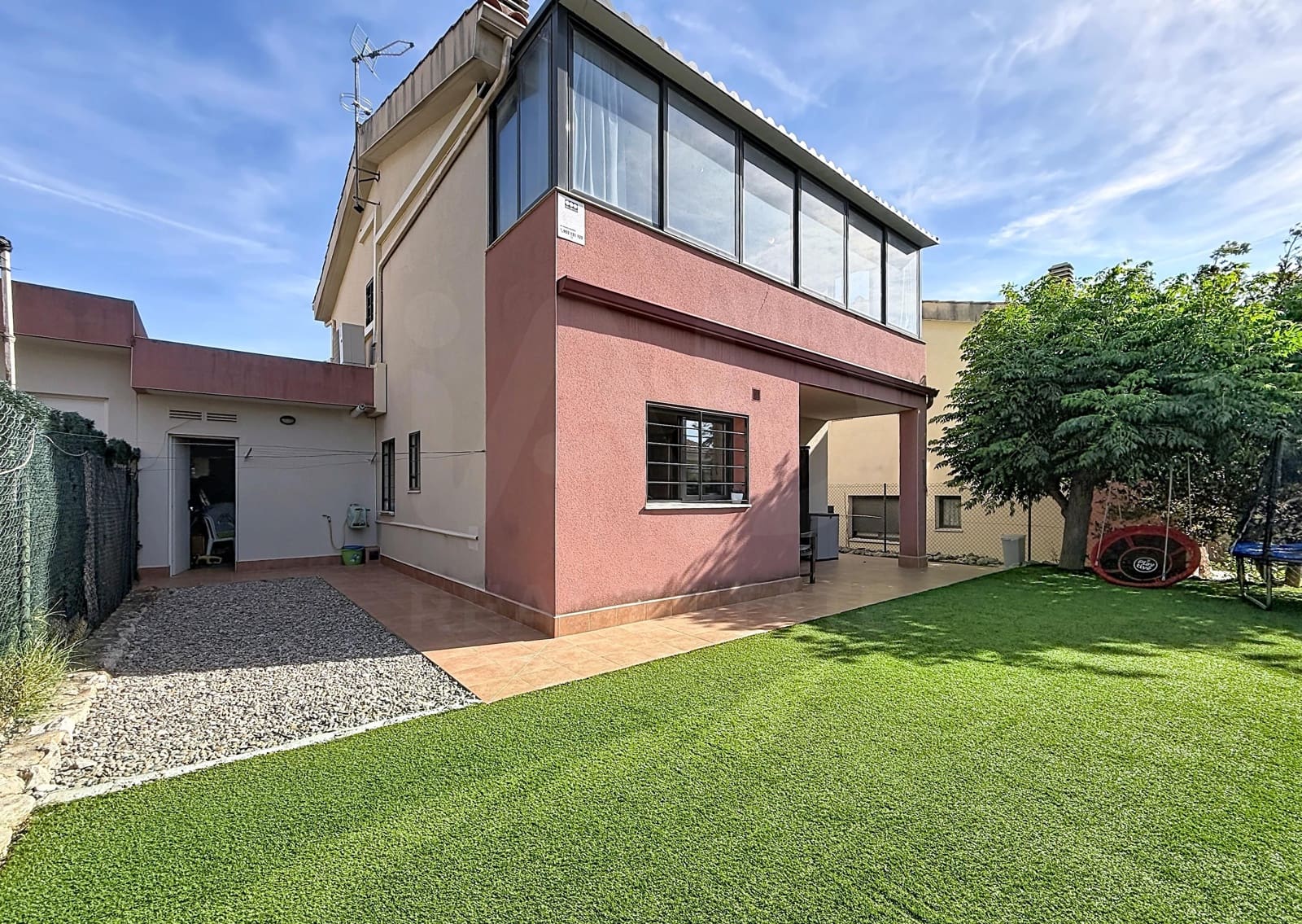 4 bedroom Townhouse for sale in Tarragona city with garage - € 435,000 (Ref: 9988529)