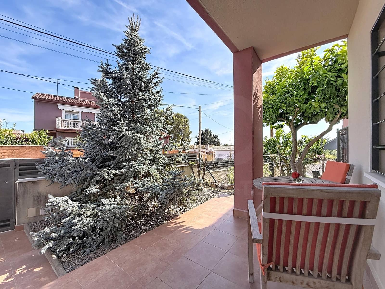 4 bedroom Townhouse for sale in Tarragona city with garage - € 435,000 (Ref: 9988529)