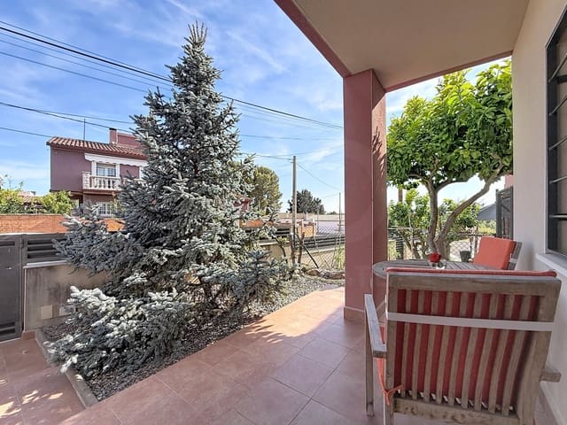 4 soverom Hus til salgs i Tarragona by med garasje - € 435 000 (Ref: 9988529)