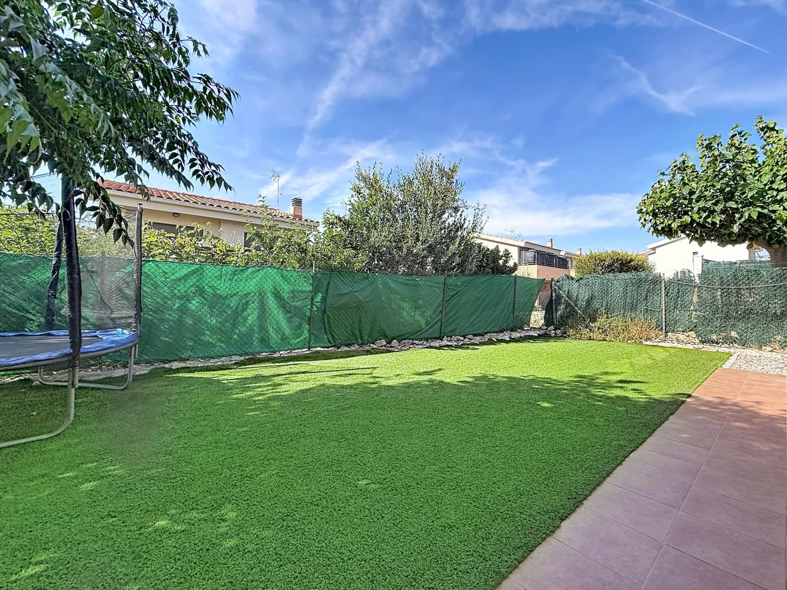 4 bedroom Townhouse for sale in Tarragona city with garage - € 435,000 (Ref: 9988529)
