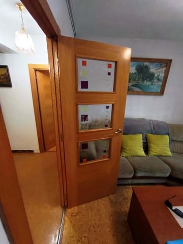 Kommersiell til salgs i Leon by - € 150 000 (Ref: 9988532)