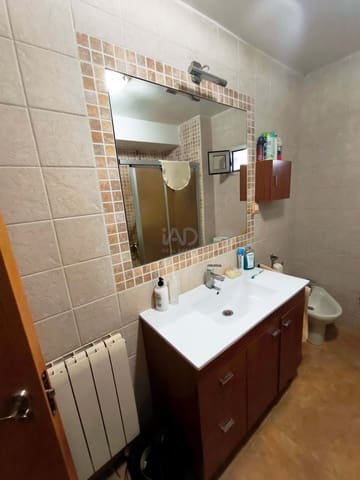 Kommersiell til salgs i Leon by - € 150 000 (Ref: 9988532)
