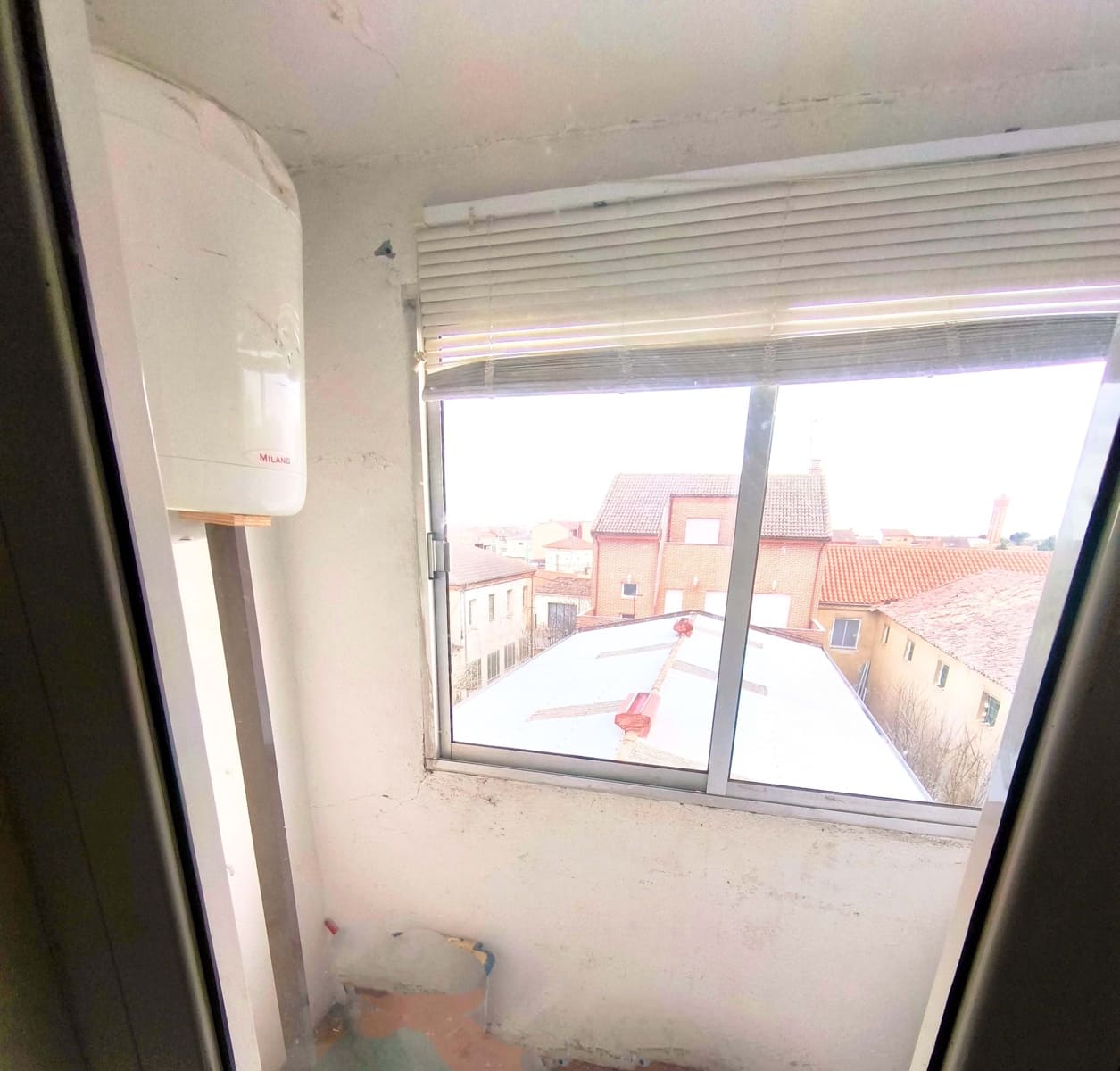 Kommersiell til salgs i Leon by - € 150 000 (Ref: 9988532)