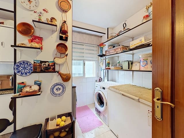Apartamento de 3 habitaciones en Pontevedra ciudad en venta - 215.000 € (Ref: 9988533)