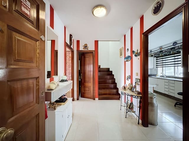 Apartamento de 3 habitaciones en Pontevedra ciudad en venta - 215.000 € (Ref: 9988533)