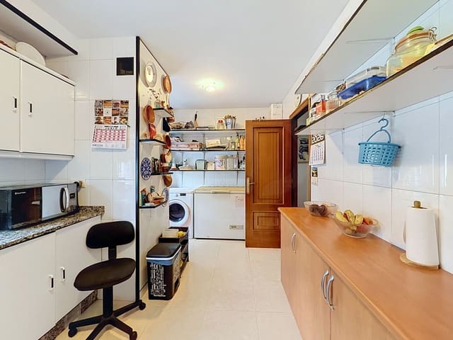 Apartamento de 3 habitaciones en Pontevedra ciudad en venta - 215.000 € (Ref: 9988533)