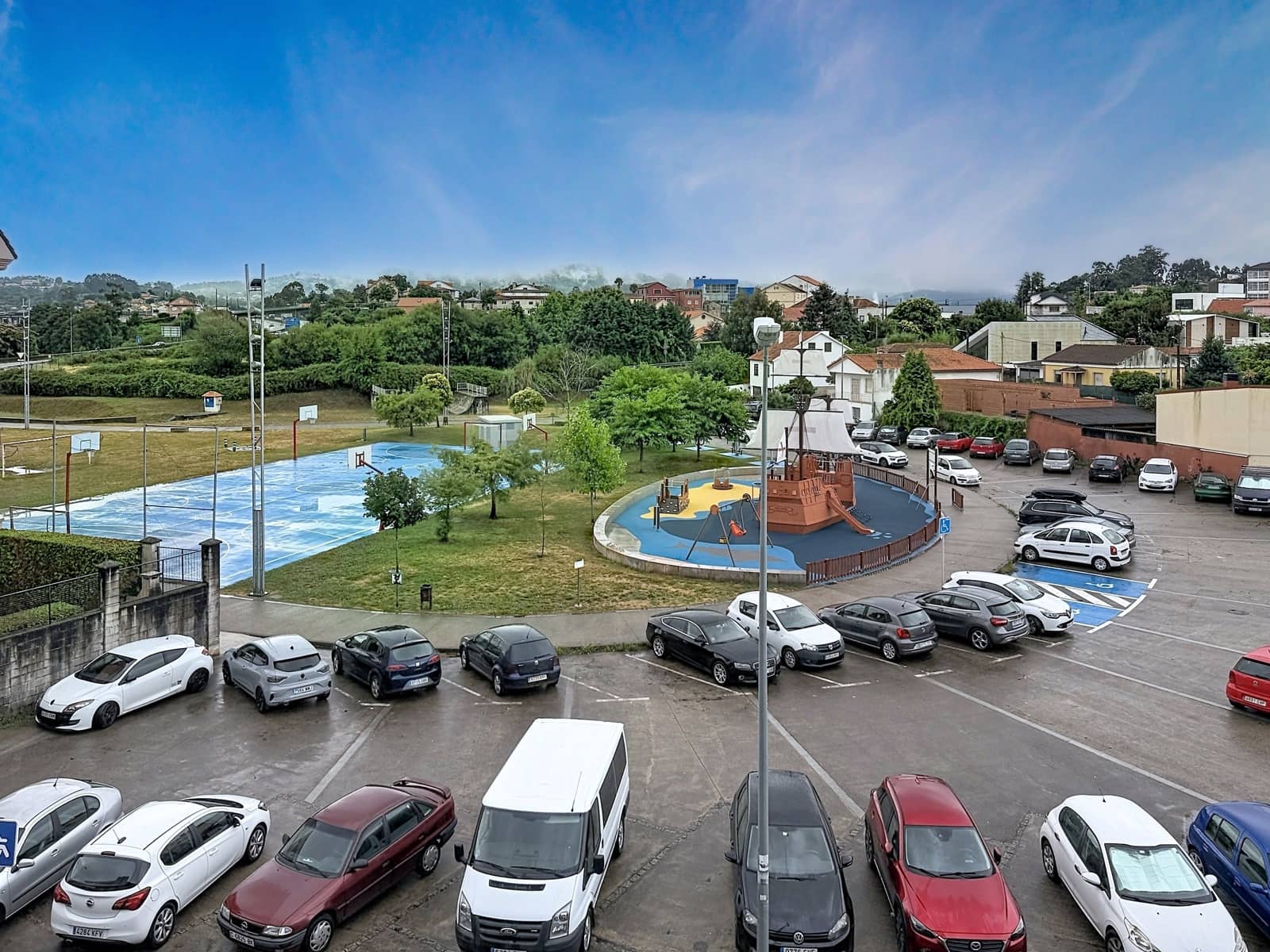 Apartamento de 3 habitaciones en Pontevedra ciudad en venta - 215.000 € (Ref: 9988533)