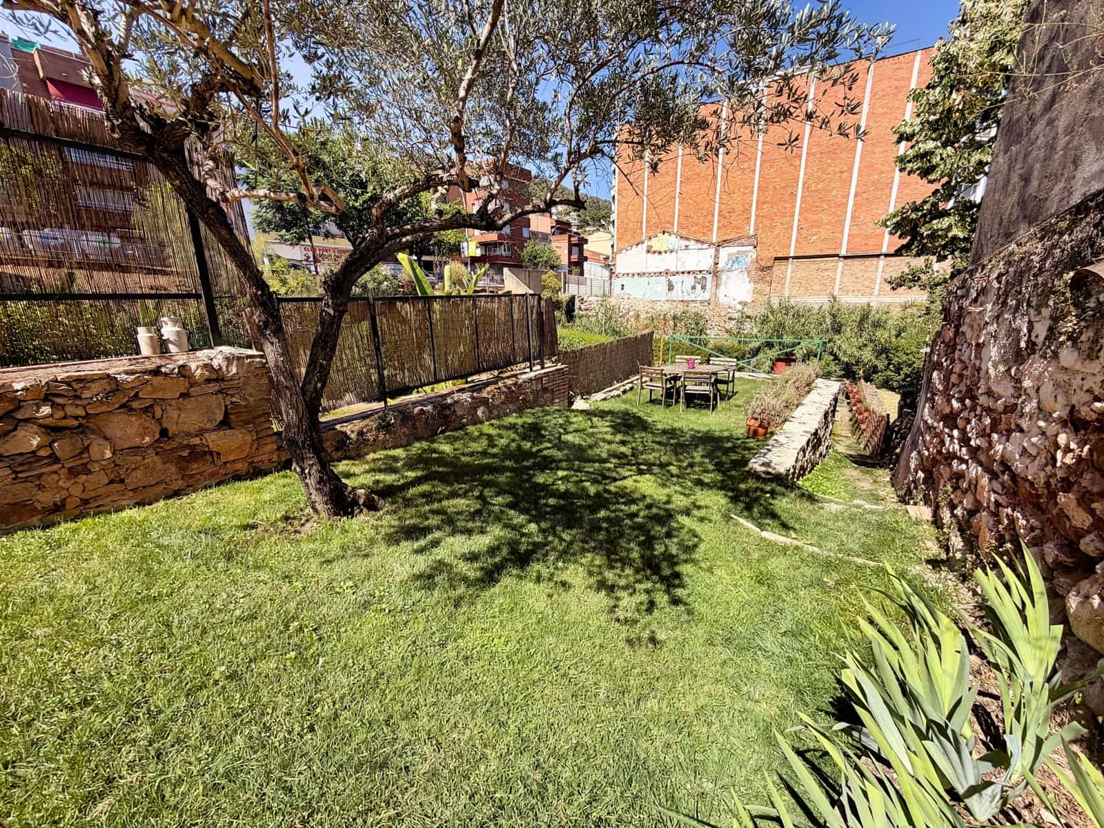 2 chambre Maison de Ville à vendre à Barcelone ville - 295 000 € (Ref: 9988535)