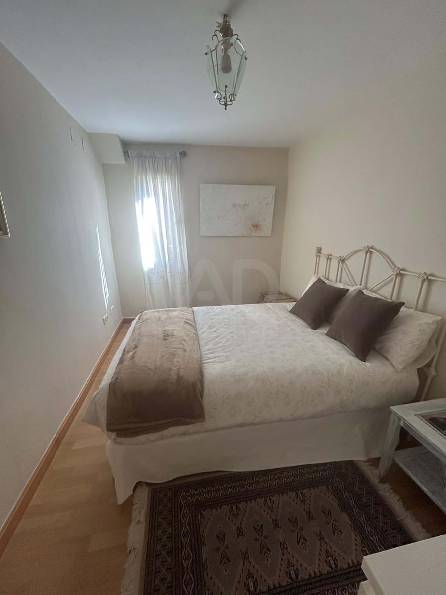 3 slaapkamer Appartement te koop in Leon stad - € 215.000 (Ref: 9988536)