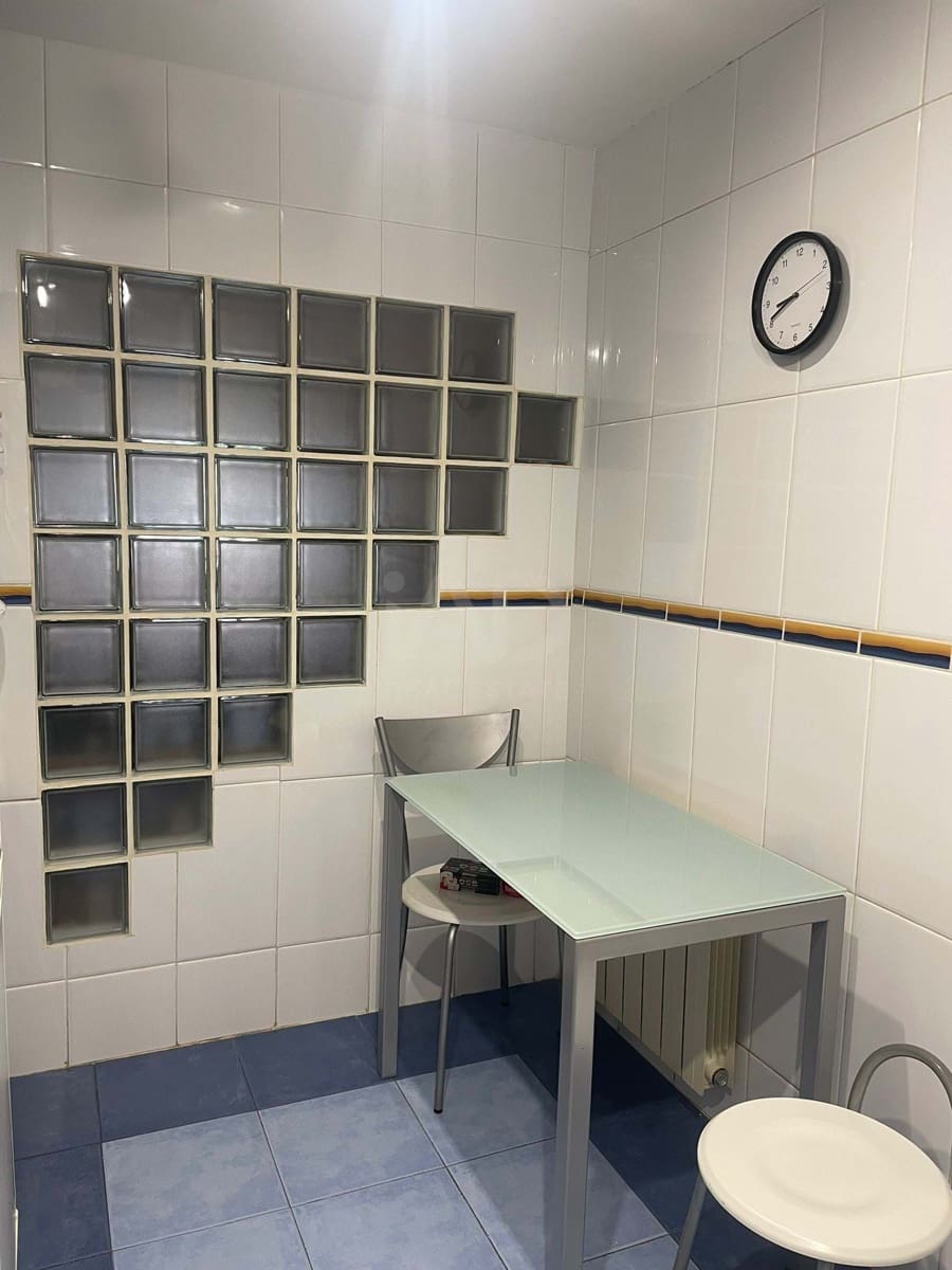 3 slaapkamer Appartement te koop in Leon stad - € 215.000 (Ref: 9988536)