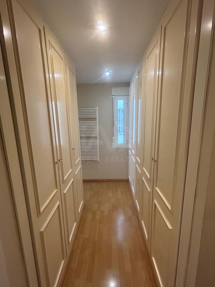 3 slaapkamer Appartement te koop in Leon stad - € 215.000 (Ref: 9988536)