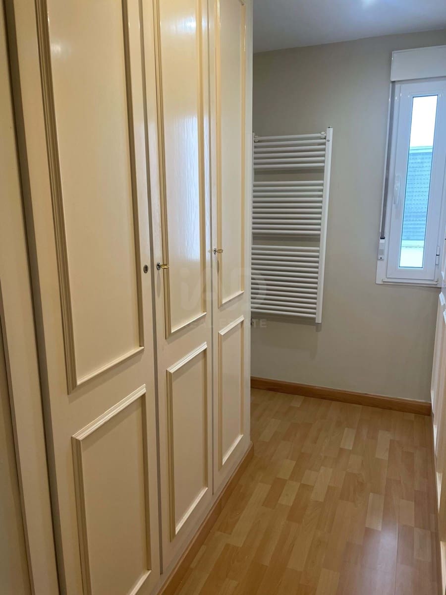 3 slaapkamer Appartement te koop in Leon stad - € 215.000 (Ref: 9988536)