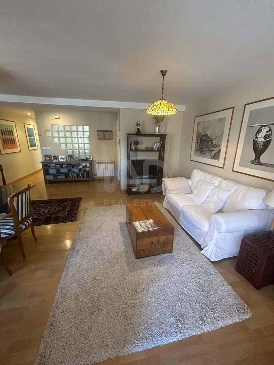 3 slaapkamer Appartement te koop in Leon stad - € 215.000 (Ref: 9988536)