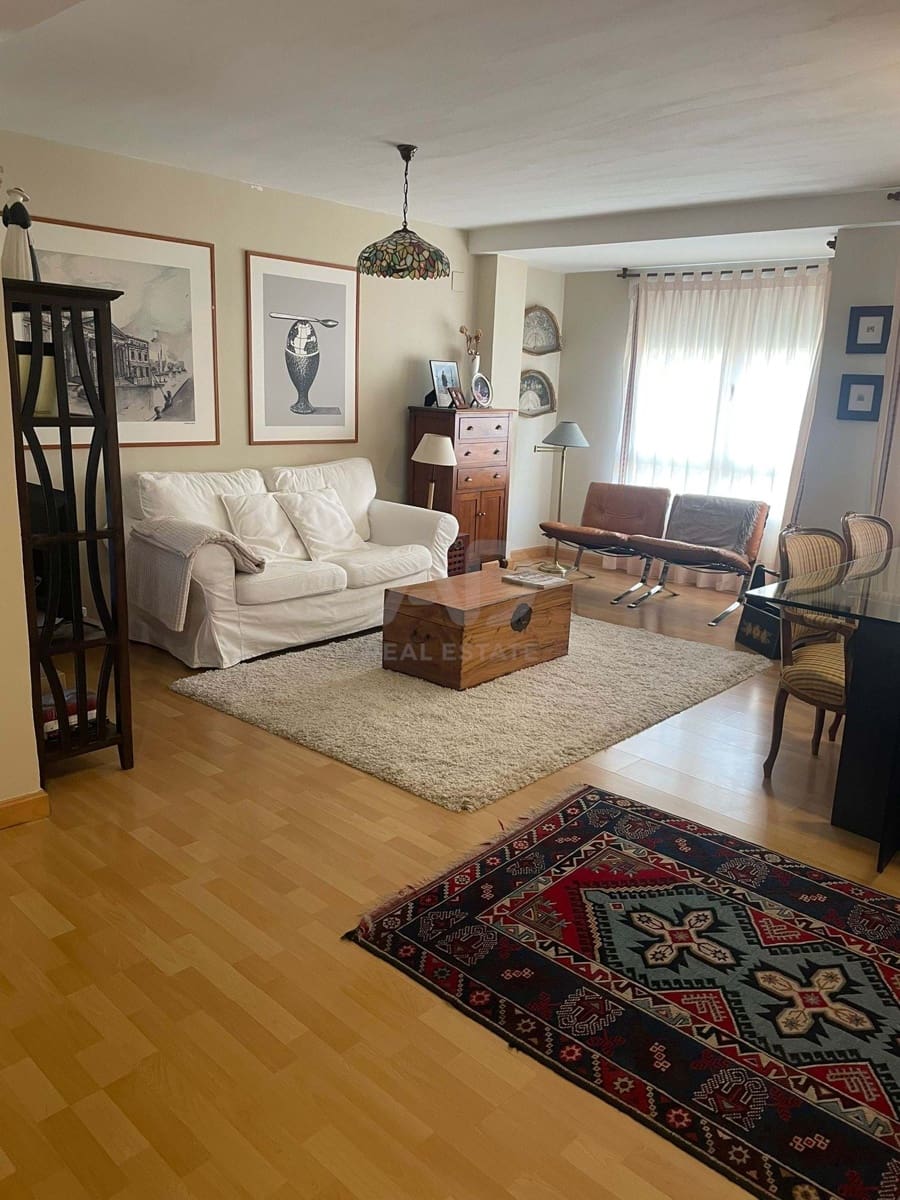 3 slaapkamer Appartement te koop in Leon stad - € 215.000 (Ref: 9988536)