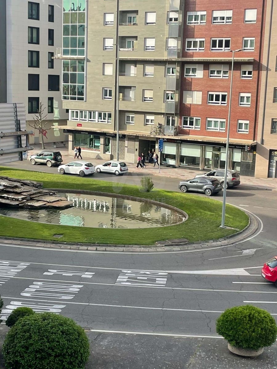 3 slaapkamer Appartement te koop in Leon stad - € 215.000 (Ref: 9988536)