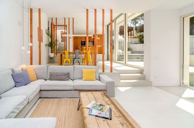 5 soveværelse Byhus til salg i Sant Pere de Ribes med swimmingpool garage - € 1.295.000 (Ref: 9988538)