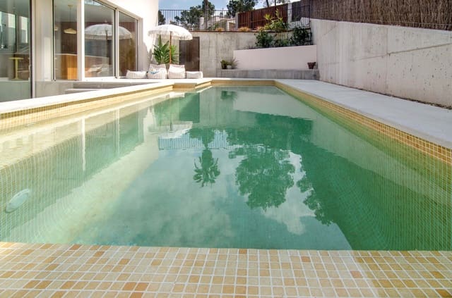 5 soveværelse Byhus til salg i Sant Pere de Ribes med swimmingpool garage - € 1.295.000 (Ref: 9988538)