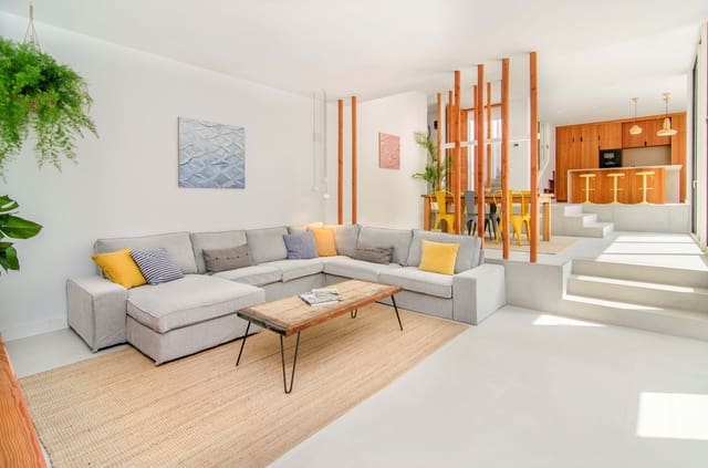 5 soveværelse Byhus til salg i Sant Pere de Ribes med swimmingpool garage - € 1.295.000 (Ref: 9988538)