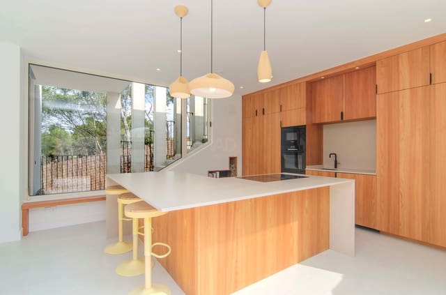 5 soveværelse Byhus til salg i Sant Pere de Ribes med swimmingpool garage - € 1.295.000 (Ref: 9988538)