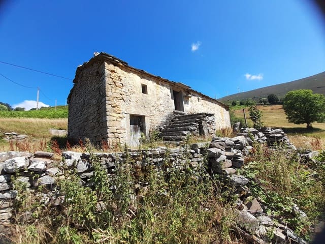 Hus til salgs i Burgos by - € 65 000 (Ref: 9988539)