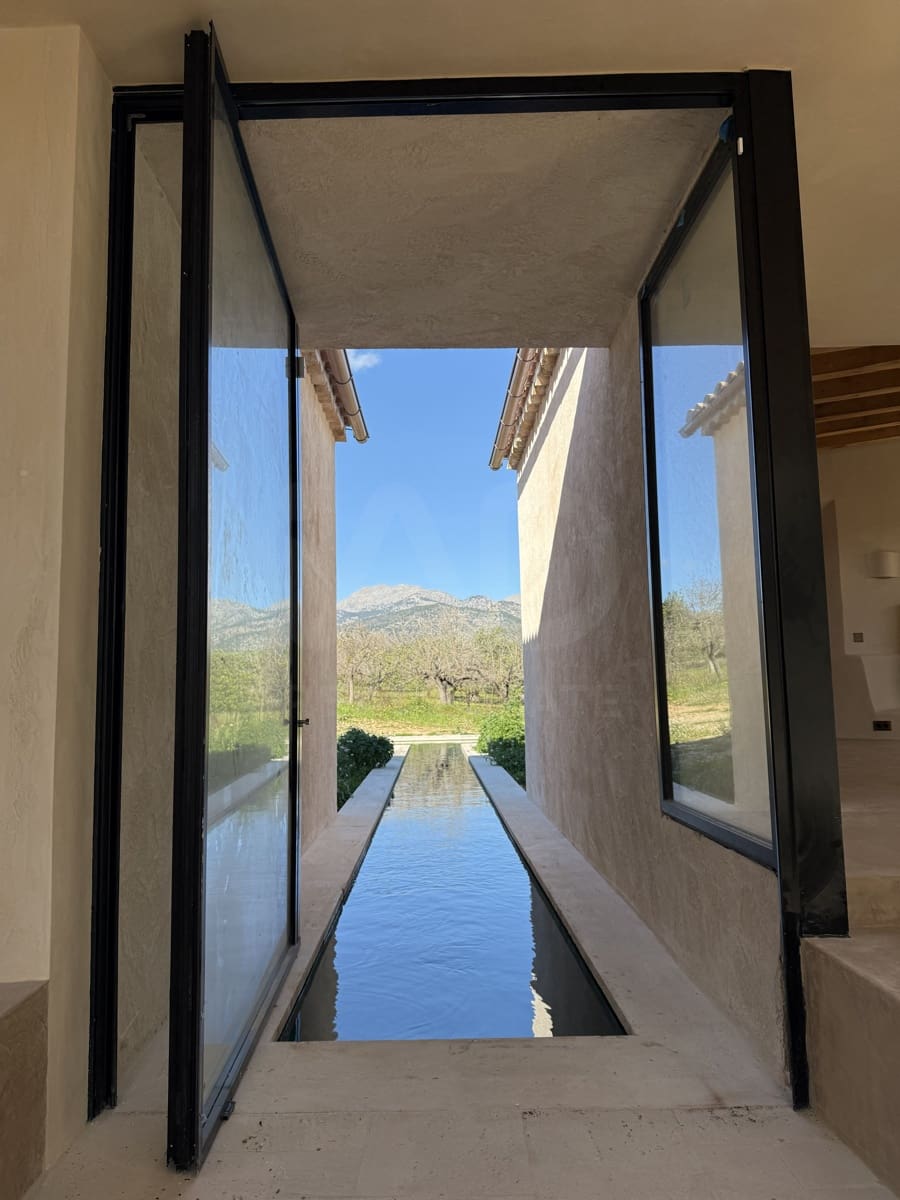 Casa de 4 habitaciones en Selva en venta con piscina - 2.900.000 € (Ref: 9988540)