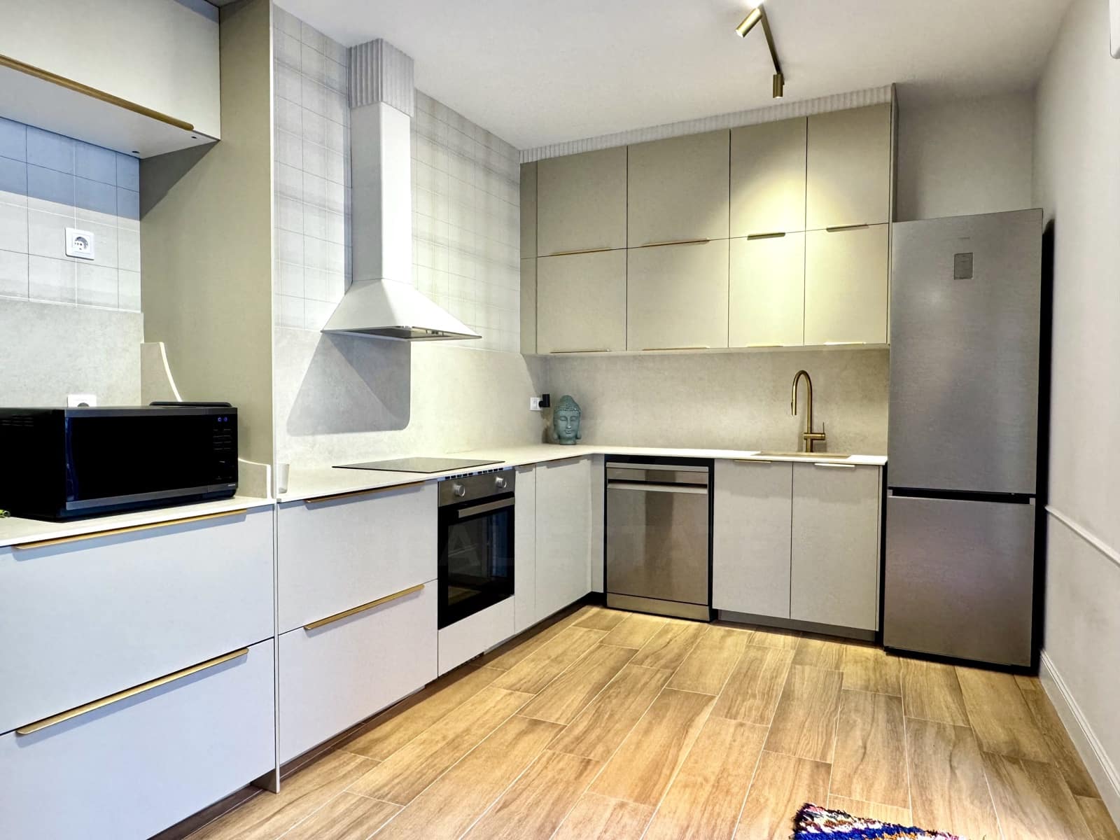 3 slaapkamer Appartement te koop in Valencia stad - € 190.000 (Ref: 9988541)