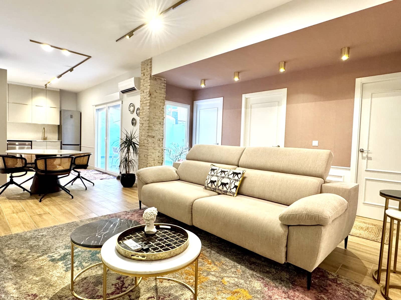 3 slaapkamer Appartement te koop in Valencia stad - € 190.000 (Ref: 9988541)