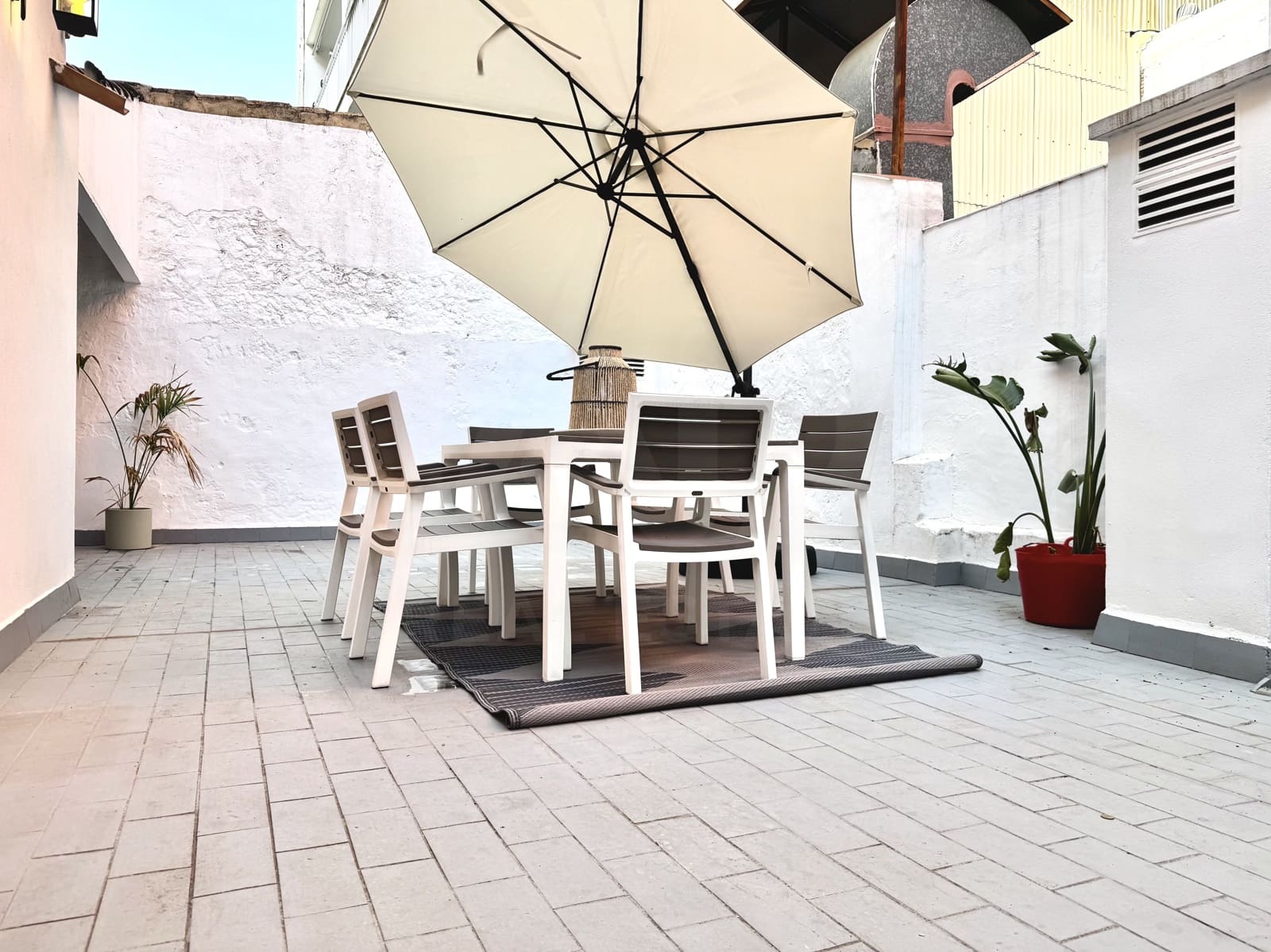 3 slaapkamer Appartement te koop in Valencia stad - € 190.000 (Ref: 9988541)