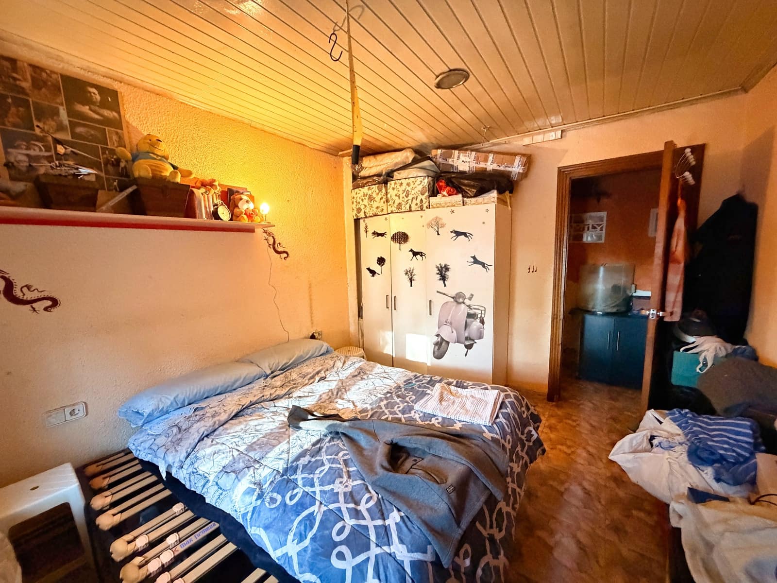 3 bedroom Townhouse for sale in Barcelona city with pool - € 240,000 (Ref: 9988543)