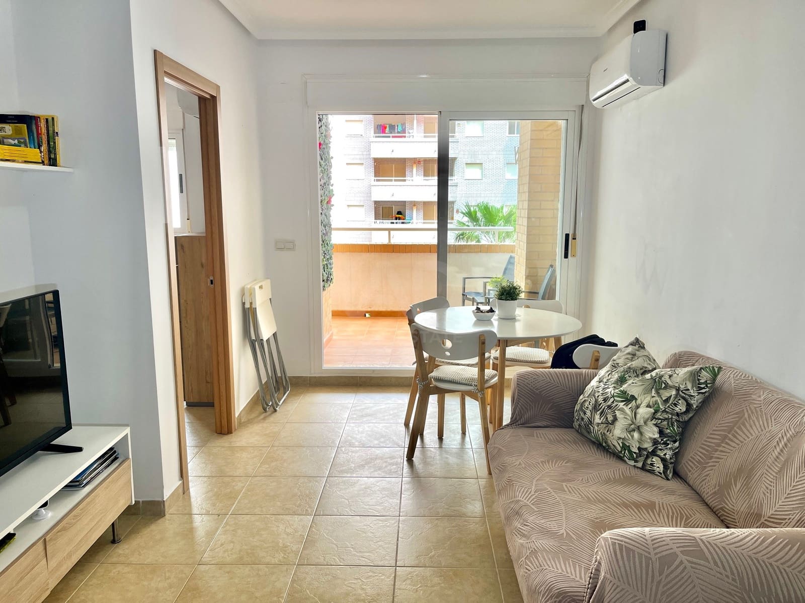 2 soveværelse Lejlighed til salg i Oropesa  med swimmingpool - € 153.000 (Ref: 9988546)