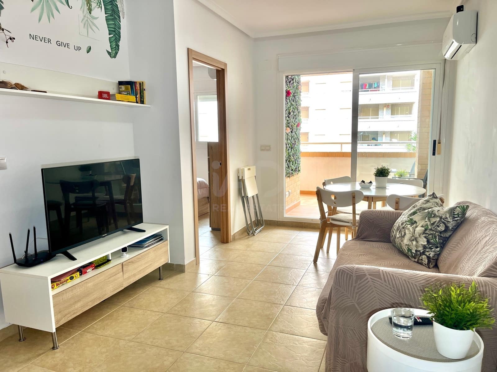 2 soveværelse Lejlighed til salg i Oropesa  med swimmingpool - € 153.000 (Ref: 9988546)