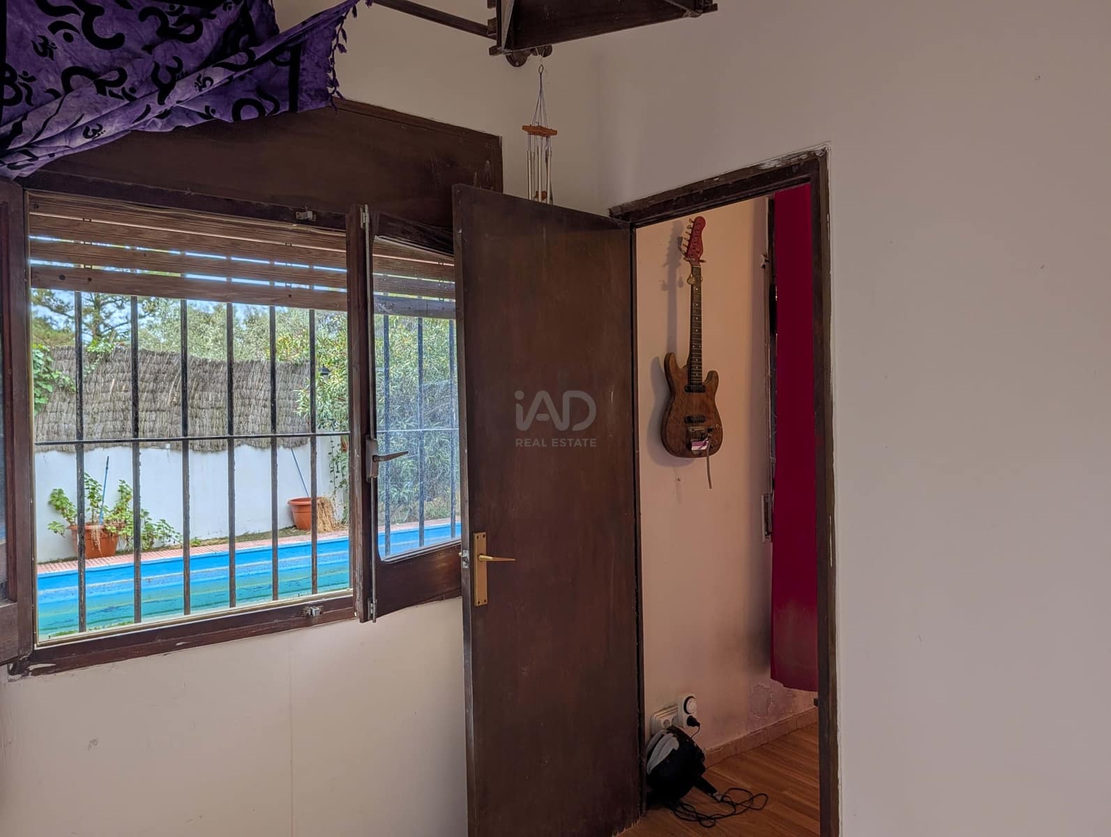 Casa de 3 habitaciones en Barcelona ciudad en venta con piscina garaje - 239.000 € (Ref: 9988547)