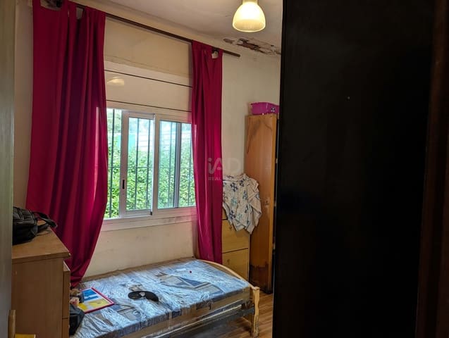 3 soverom Hus til salgs i Vilanova i la Geltrú med svømmebasseng garasje - € 239 000 (Ref: 9988547)