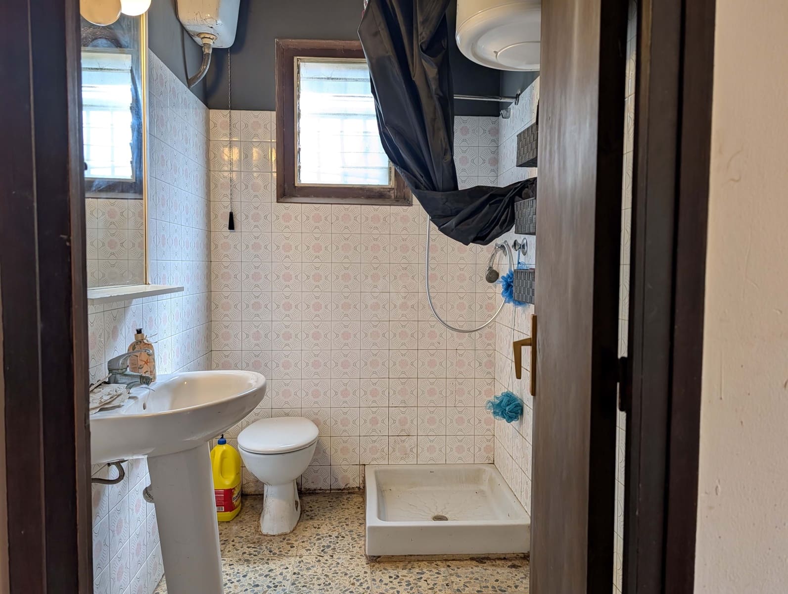 Casa de 3 habitaciones en Barcelona ciudad en venta con piscina garaje - 239.000 € (Ref: 9988547)