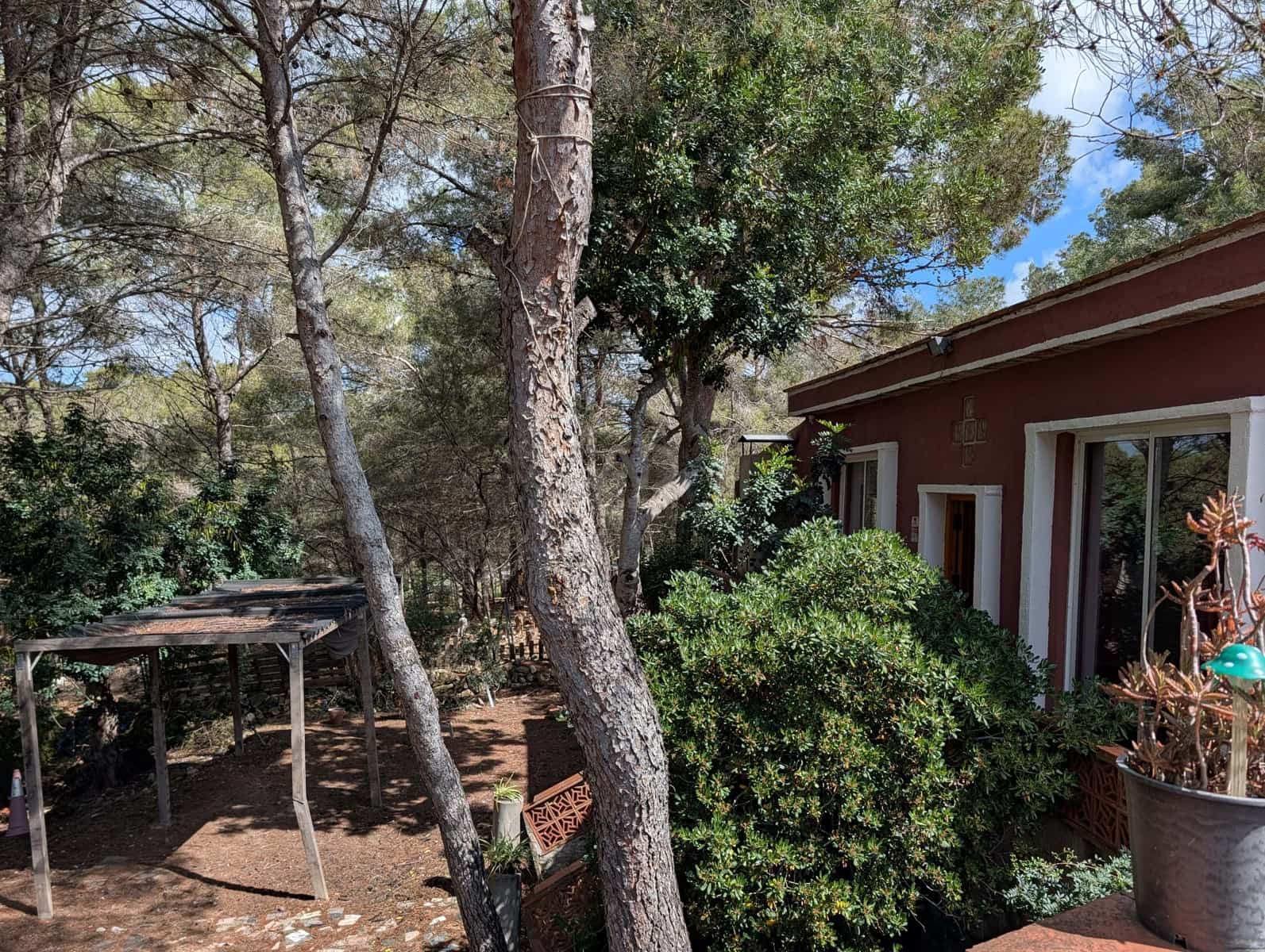 Casa de 3 habitaciones en Barcelona ciudad en venta con piscina garaje - 239.000 € (Ref: 9988547)