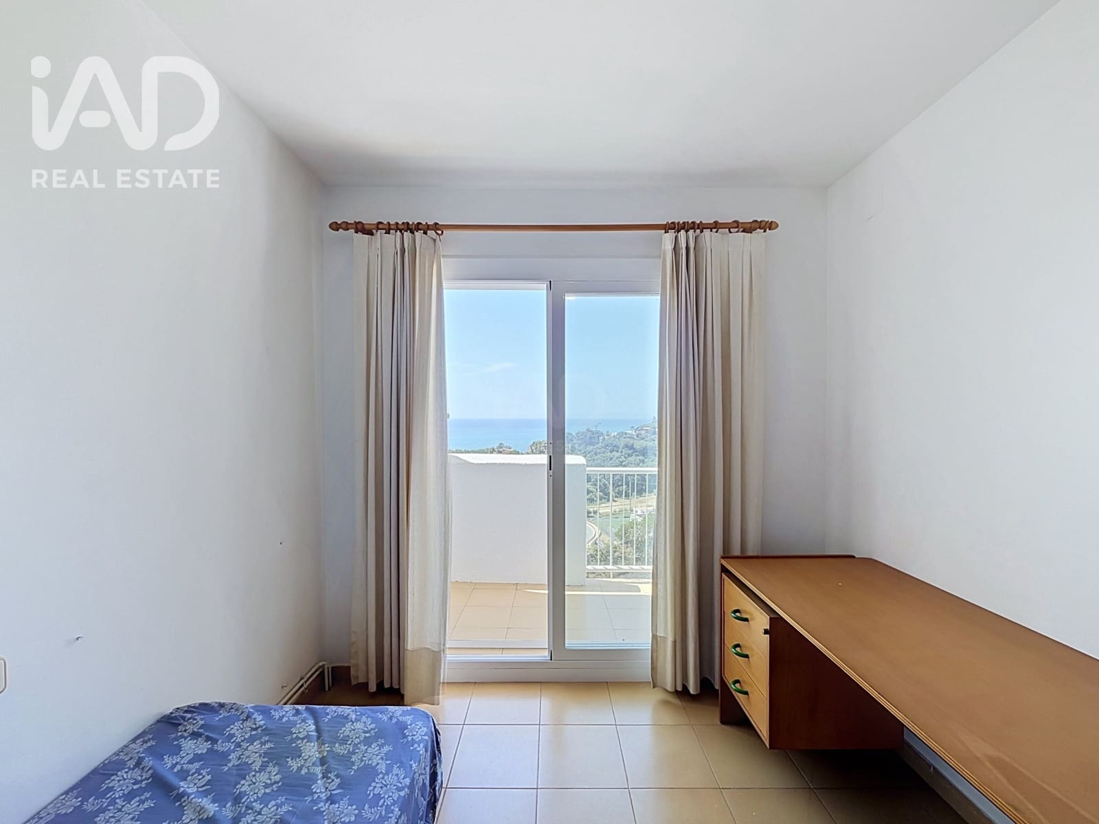 4 soverom Hus til salgs i Barcelona by med garasje - € 499 000 (Ref: 9988548)