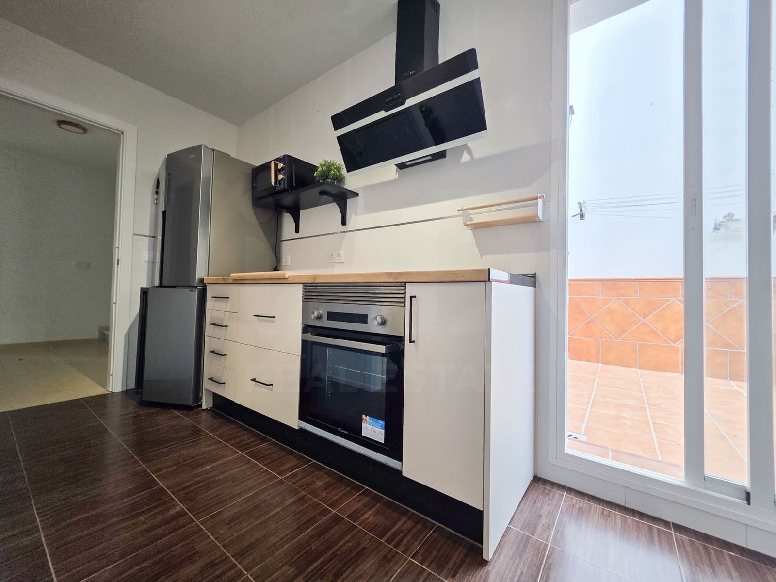 4 soverom Rekkehus til salgs i Cordoba by med garasje - € 160 000 (Ref: 9988549)