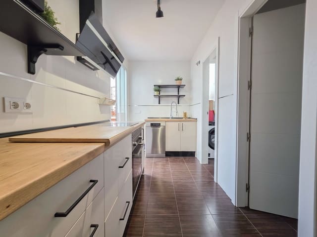 4 soverom Rekkehus til salgs i Córdoba by med garasje - € 160 000 (Ref: 9988549)