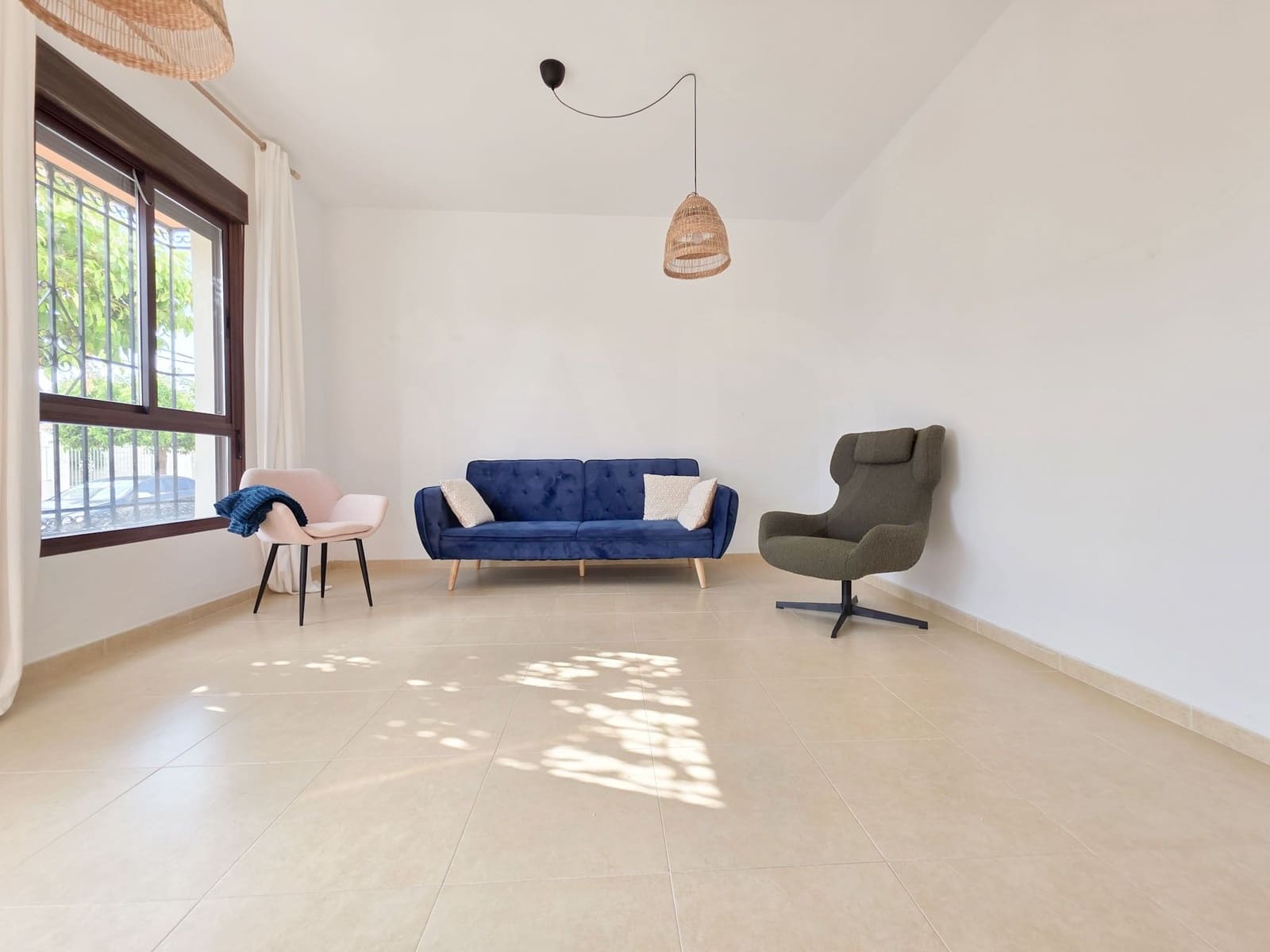 4 soverom Rekkehus til salgs i Cordoba by med garasje - € 160 000 (Ref: 9988549)