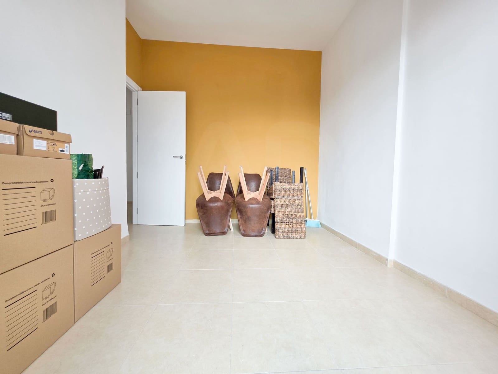4 soverom Rekkehus til salgs i Cordoba by med garasje - € 160 000 (Ref: 9988549)