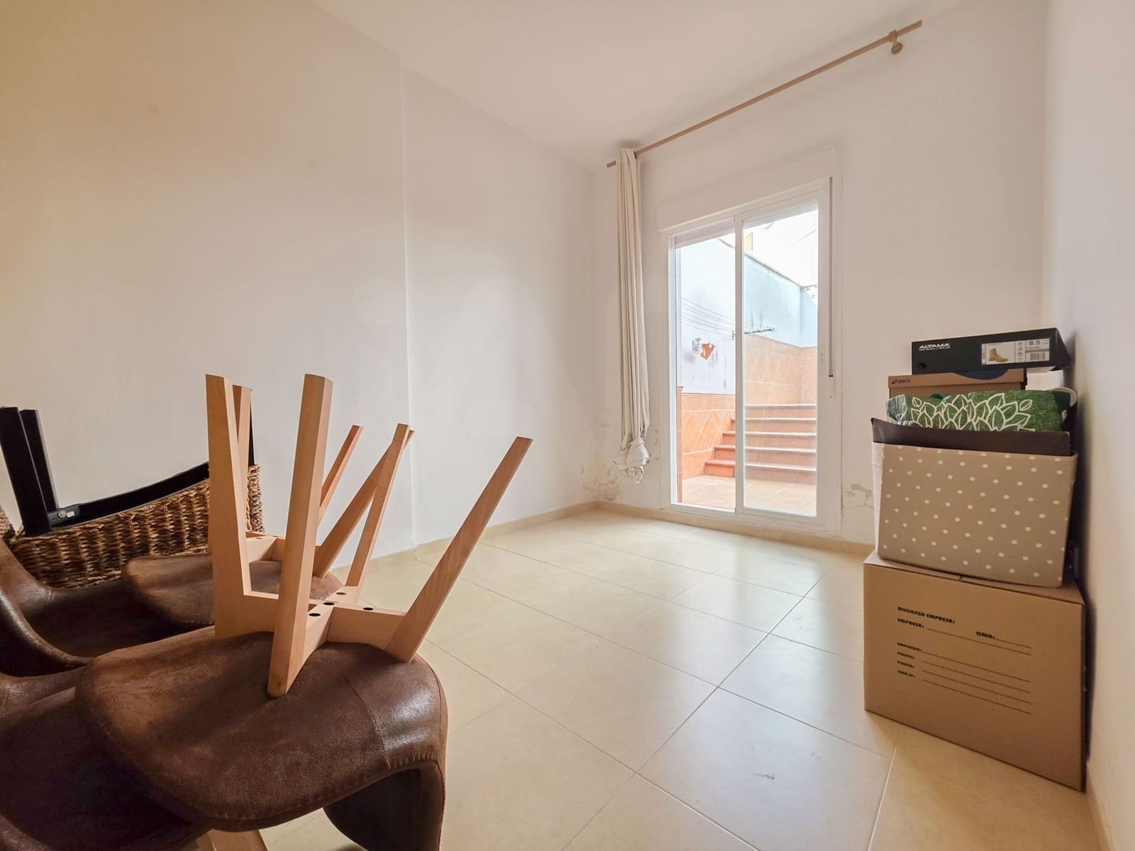 4 soverom Rekkehus til salgs i Cordoba by med garasje - € 160 000 (Ref: 9988549)