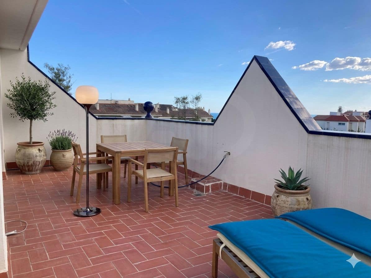 4 bedroom Terraced Villa for sale in Sitges with pool garage - € 790,000 (Ref: 9988552)
