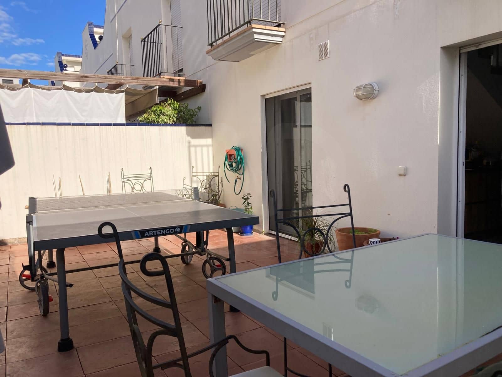 4 bedroom Terraced Villa for sale in Sitges with pool garage - € 790,000 (Ref: 9988552)