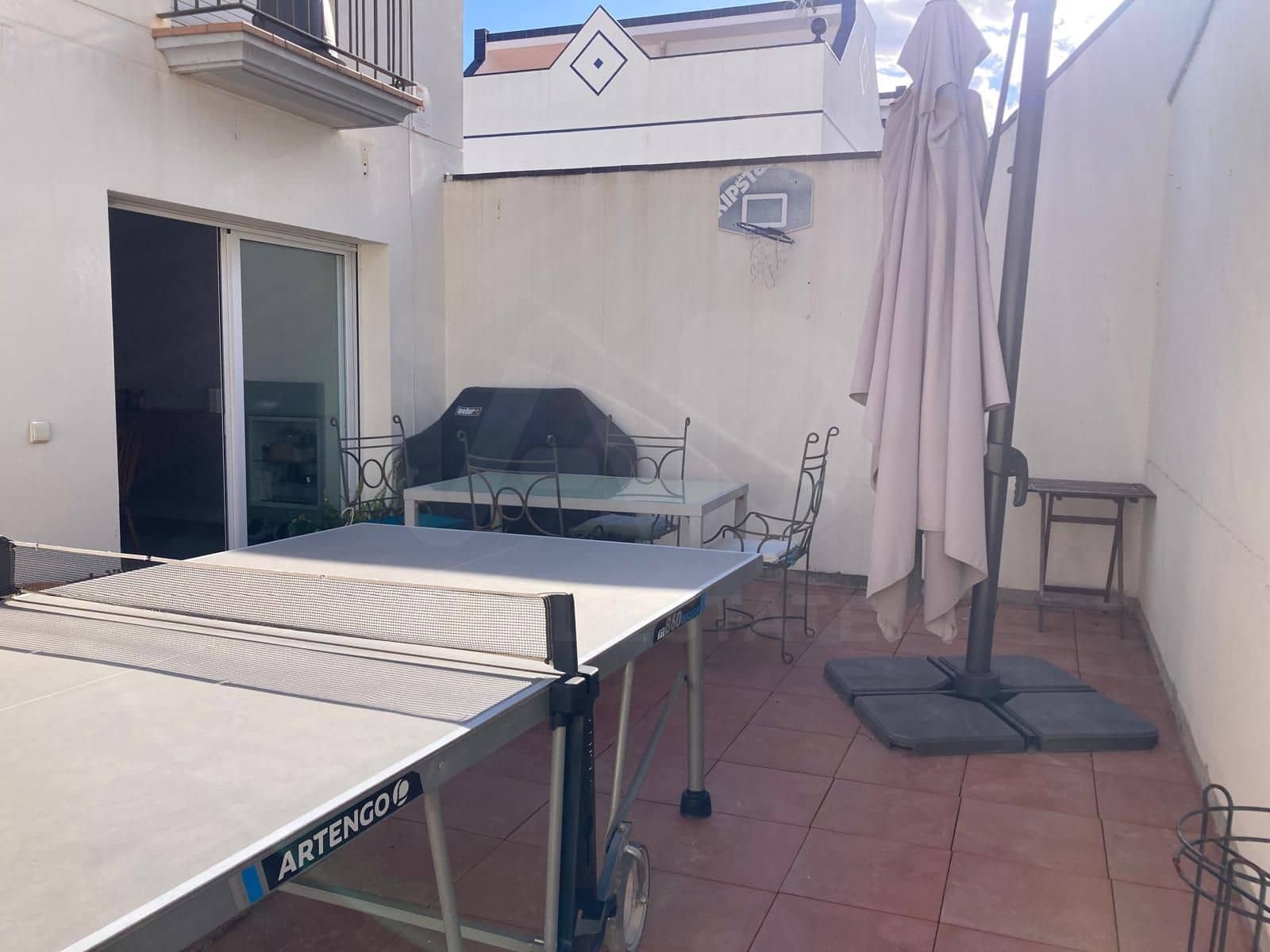 4 bedroom Terraced Villa for sale in Sitges with pool garage - € 790,000 (Ref: 9988552)
